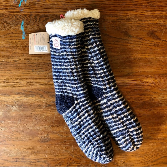 NWT Dearfoams slipper socks - Picture 5 of 6